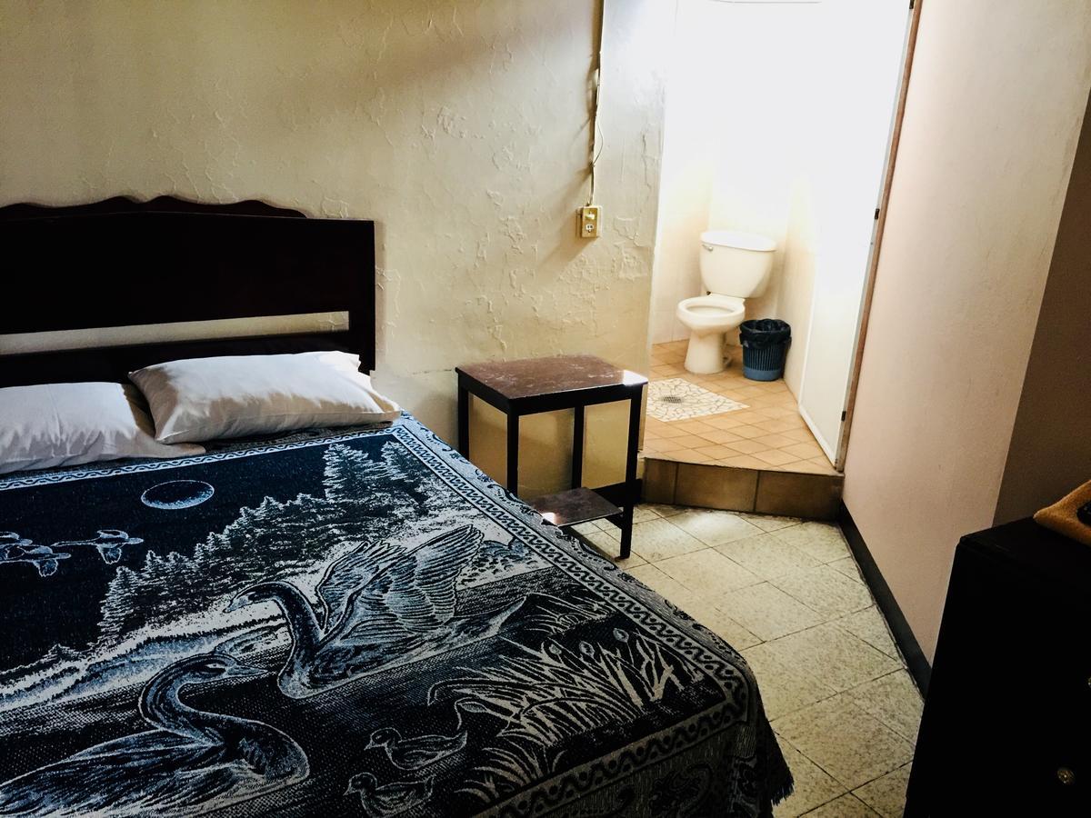 Hotel Emil Текіла Екстер'єр фото